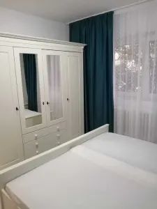 Apartament 2 camere decomandat Nicolina - 450 euro - foto 2