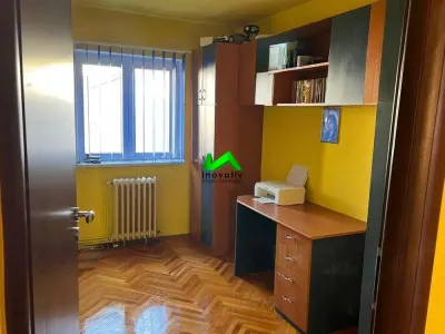 Apartament de vanzare 3 camere Vasile Aaron - foto 5