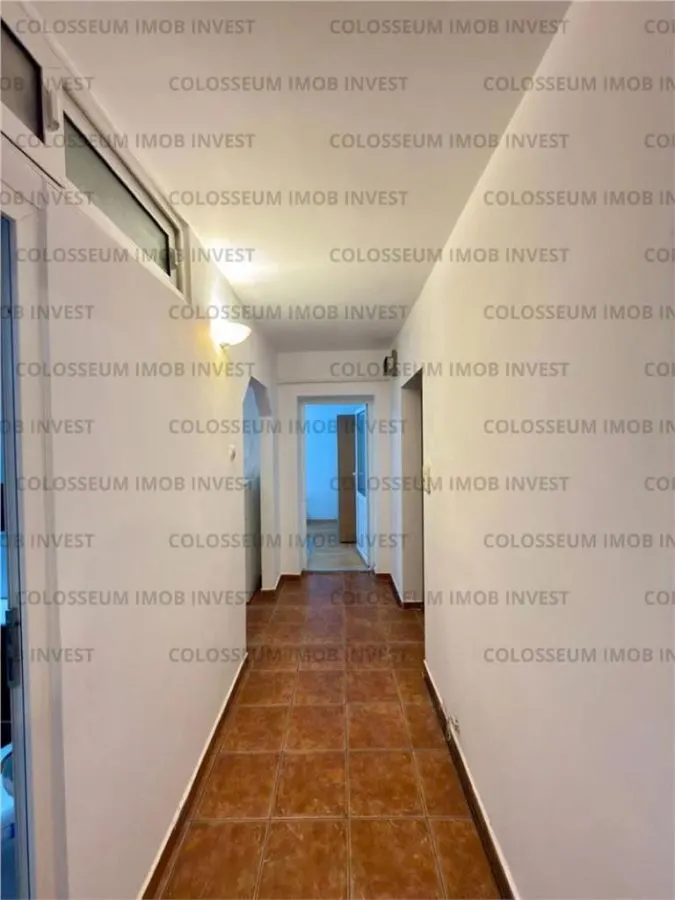 Apartament 2 camere decoamndat- zona Centru Civic - foto 10