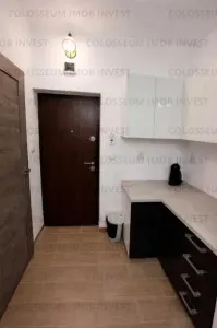 Camera de camin cu baie si bucatarie, renovata - zona Triaj - foto 3
