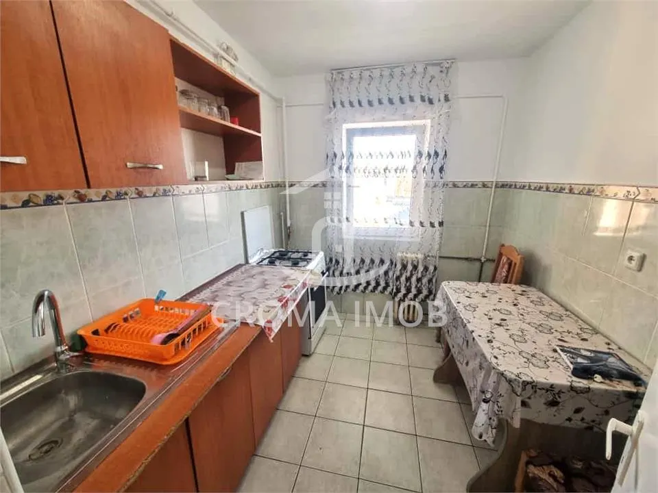 Vanzare apartament 2 camere, Ploiesti, zona 9 Mai - foto 4