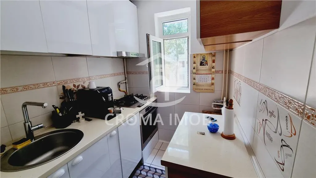 Vanzare Apartament 2 camere, mobilat utiltat, zona Vest - foto 7