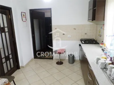 Inchiriere Casa 3 camere, curte proprie, zona Albert, Ploiesti - foto 9
