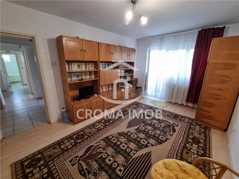 Vanzare apartament 3 camere, Ploiesti , zona Vest - foto 2