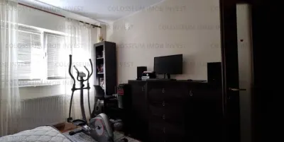 Apartament cu 4 camere, decomandat - zona Astra - foto 8