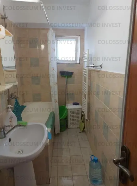 Apartament 3 camere, decomandat - zona Racadau - foto 6