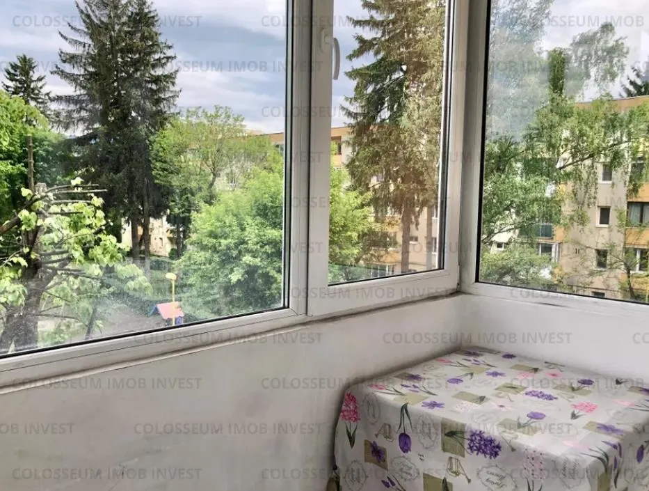 Apartament cu 3 camere, nedecomandat - zona Astra - foto 3