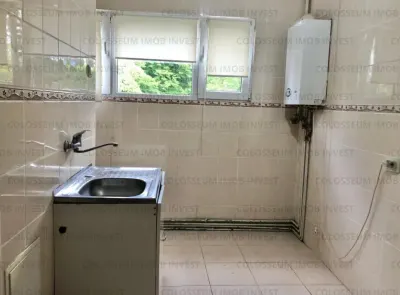 Apartament cu 3 camere, nedecomandat - zona Astra - foto 5