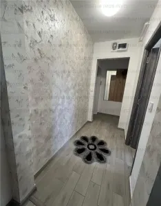 Apartament 2 camere, semidecomandat - zona Tractorul - foto 6