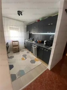 Apartament 2 camere, decomandat - zona Uzina 2 - foto 7