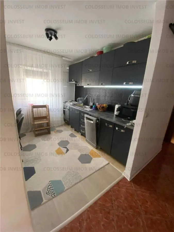 Apartament 2 camere, decomandat - zona Uzina 2 - foto 7