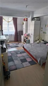 Apartament 3 camere, decomandat - zona Tractorul - foto 4