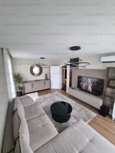 Apartament cu 3 camere, decomandat - zona Astra - foto 1