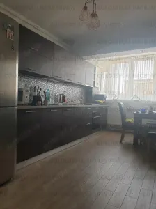 Apartament 3 camere, 2 bai - zona Vlahuta - foto 2