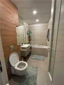 Apartament 3 camere decomandat - Coplexul Segovia - foto 8