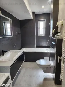 Apartament 5 camere, 2 bai - zona Tractorul - foto 17