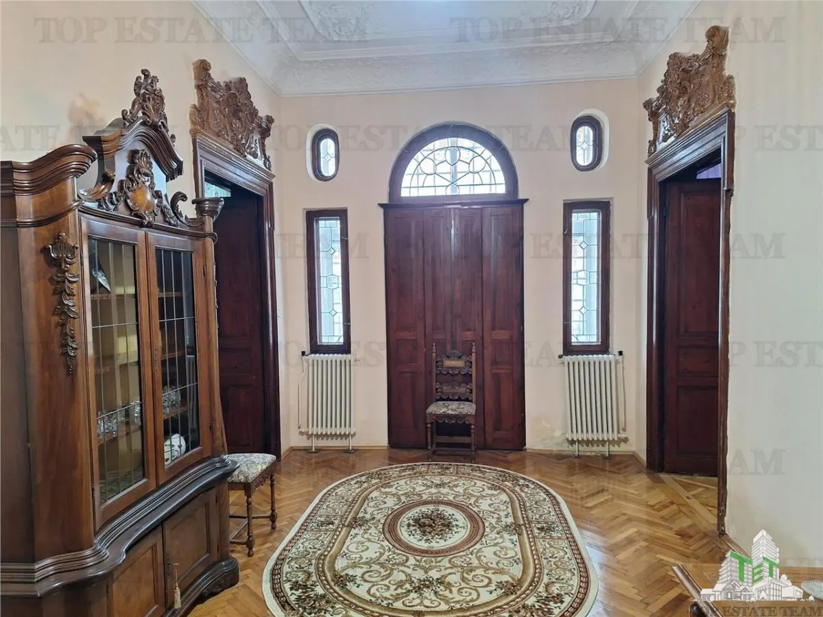 Casa boiereasca - ultracentral - vanzare - Braila - foto 1