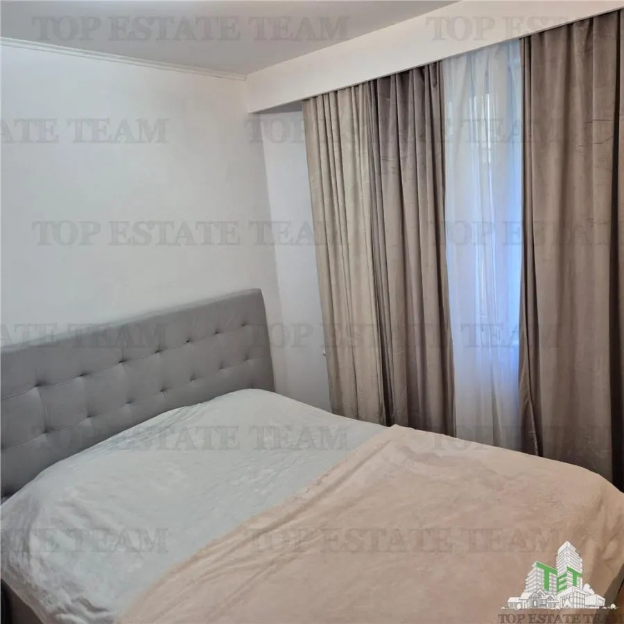 Apartament spatios cu 4 camere plus boxa accesibila din interior. - foto 5