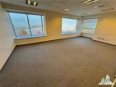 Spatii Office de inchiriat cu vedere panoramica in Sector 6 - foto 14