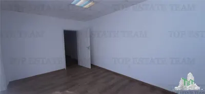 Spatii birou / comerciale de inchirat ,Universitate,  10 euro / mp - foto 20