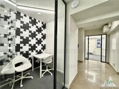 Spatiu comercial / office ultracentral de inchiriat complet utilat/recompartimentare la cerere  + parcari - foto 20