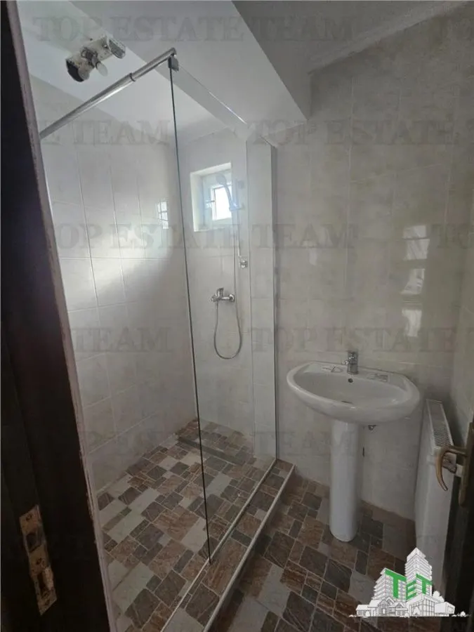 Cladire pentru investitie 2100 EURO/luna in Militari - foto 6