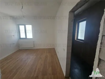 Vila lux 5 camere in Prel. Ghencea-Bragadiru - foto 12