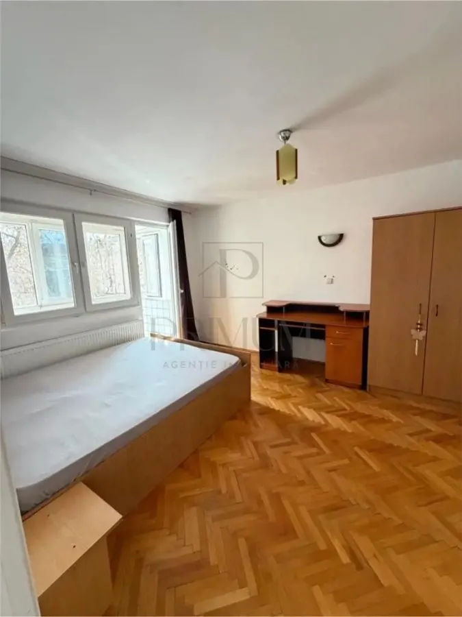 COMPLEX STUDENTESC , APARTAMENT 1 CAMERA , mobilat , decomandat - foto 2