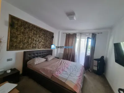 Apartament modern cu trei camere Zona 1 decembrie - Fagaras