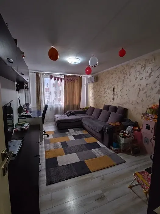 Apartament 3 camere decomandat  etaj intermediar  zona Gemenii - foto 1