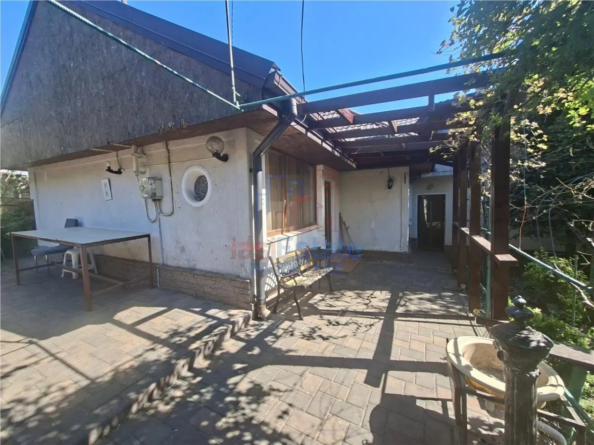 Proprietate de vanzare - casa + teren zona Moara de Vant - foto 1