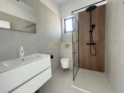 Casa Individuala pe Parter - 4 camere + teren 370 mp - foto 9