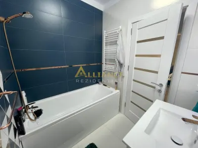 Casa individuala - 300 mp  - 5 camere - 3 bai - foto 18