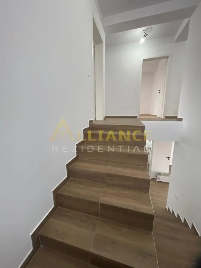 Casa individuala - 300 mp  - 5 camere - 3 bai - foto 9