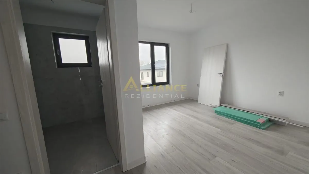 Casa individuala - 3 camere - 2 bai - 378 mp teren - foto 9