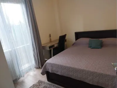 Apartament 2 Camere cu Grădină și Parcare â€“ Podu de Fier - Iasi