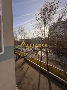 APARTAMENT 3 CAMERE | SECTOR 4 | 300 m METROU APĂRĂTORII PATRIEI | ETAJ 2/10 - foto 2