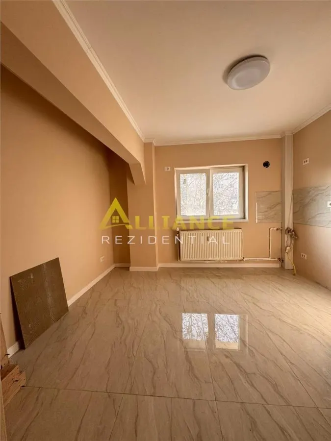 APARTAMENT 3 CAMERE | SECTOR 4 | 300 m METROU APĂRĂTORII PATRIEI | ETAJ 2/10 - foto 5