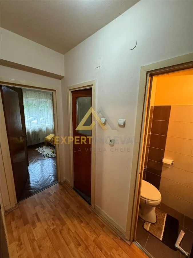 Apartament de vanzare cu 4 camere, Str. Moldovei-Central - foto 8