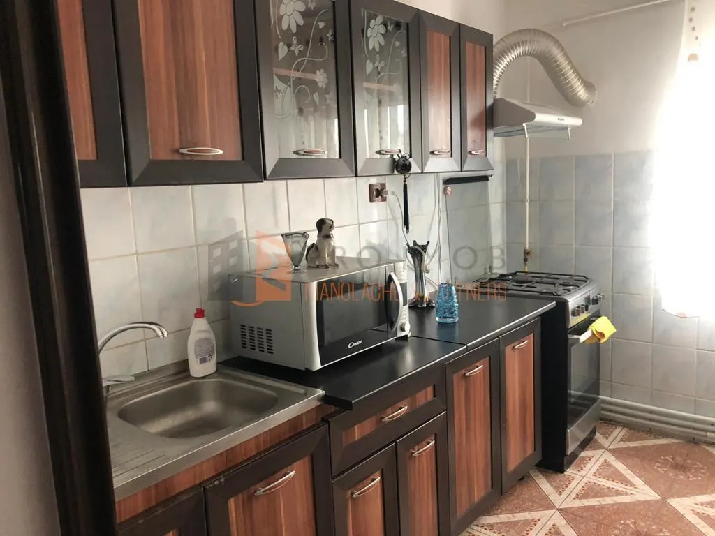 Apartament  3 camere cf 1 decomandat  zona Unirii Sud - foto 5