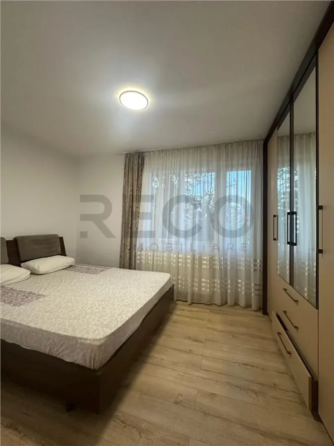 RECO Apartament 3 camere Decebal - foto 3