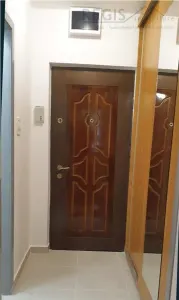 Garsoniera Judetean- parter inalt- cu beci si balcon - foto 7