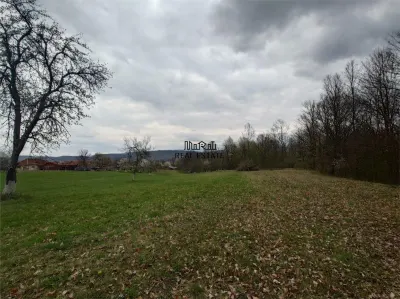 10 000 mp teren intravilan cu priveliste - foto 13