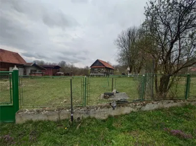 10 000 mp teren intravilan cu priveliste - foto 7