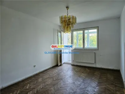 Vanzare apartamement 4 camere Targoviste Aleea Trandafirilor - Targoviste