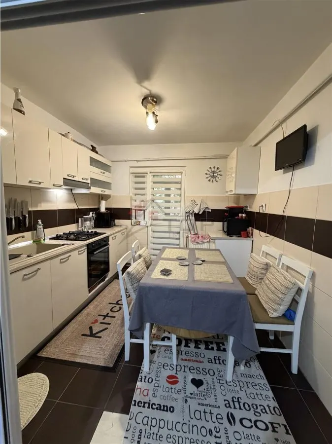 Apartament 3 camere, parter înalt - CUG - foto 1