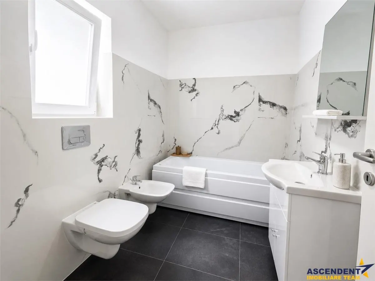 Inchiriere casa moderna cu 3 dormitoare, curte individuala, complet mobilata - foto 5