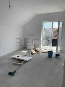 RECO Casa 4 camere in Nojorid, constructie 2022, garaj - foto 12