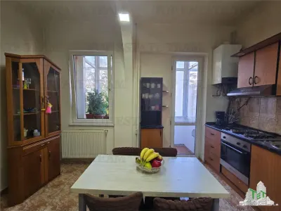 Apartament central 110 mp langa Piata Victoriei| Ideal locuita sau birou | 4 camere |  et.2/7 - foto 5