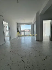 Apartament 3 camere + Parcare | Gata de Mutare - foto 2